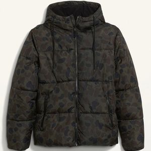 NEVER WORN —> Old Navy Camoflage Puffer Jacket